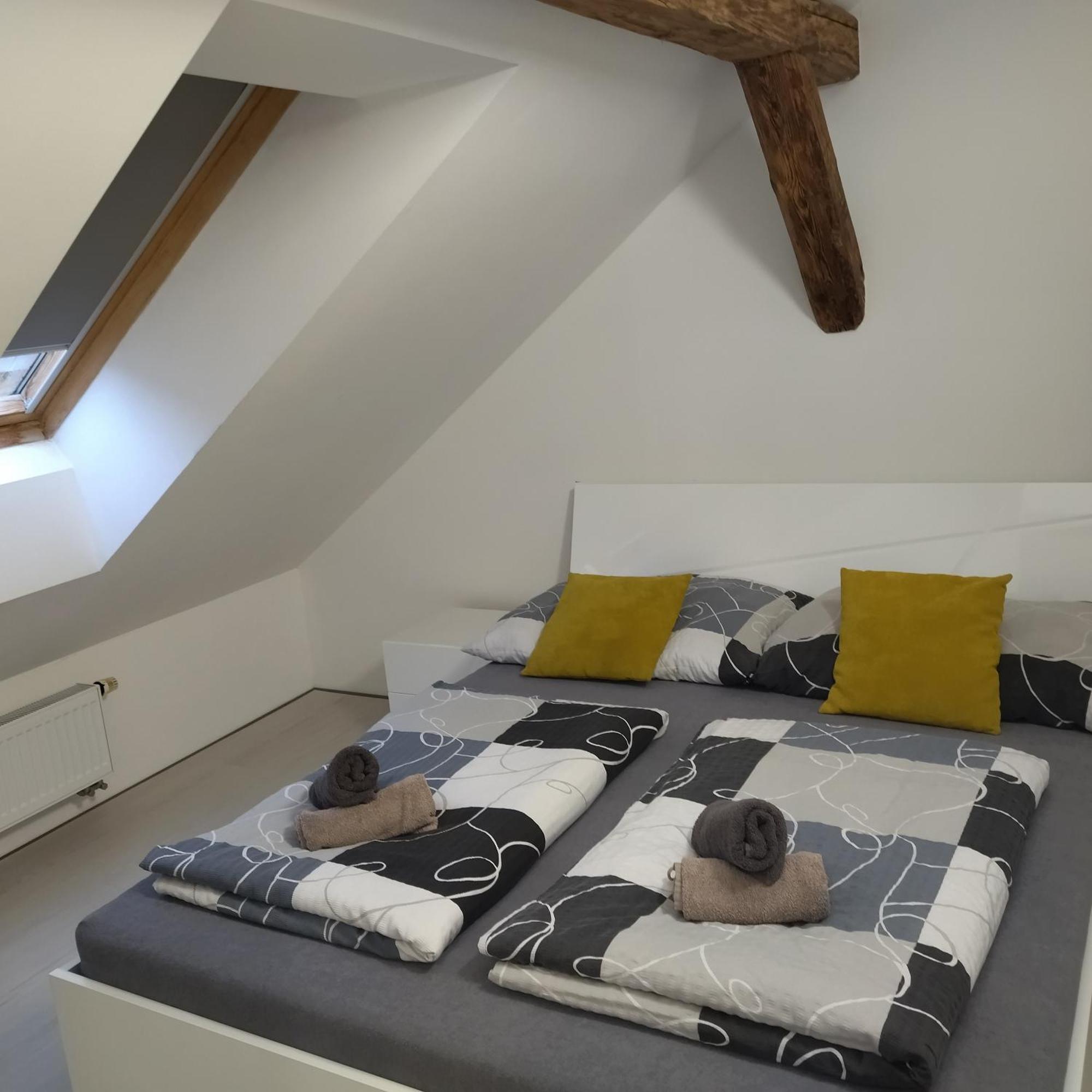 Apartmány s výhledem na zámek II Vimperk Exterior foto